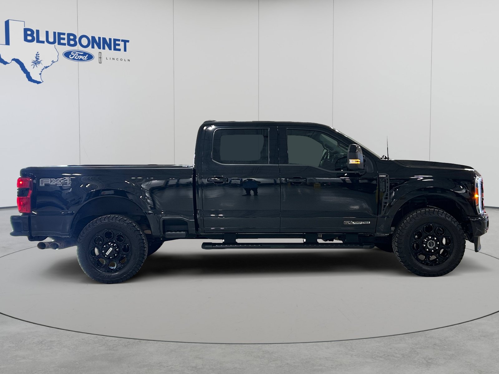 Certified 2023 Ford F250 Lariat w/ Black Appearance Package AWD/4WD image 4