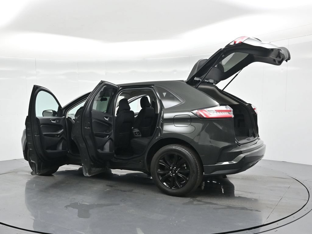 Certified 2022 Ford Edge SE w/ Black Appearance Package AWD/4WD image 35