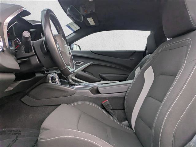 Used 2020 Chevrolet Camaro LT image 20