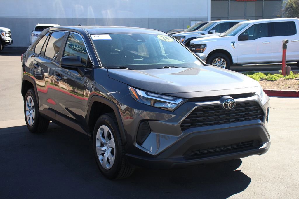 Used 2024 Toyota RAV4 LE image 10