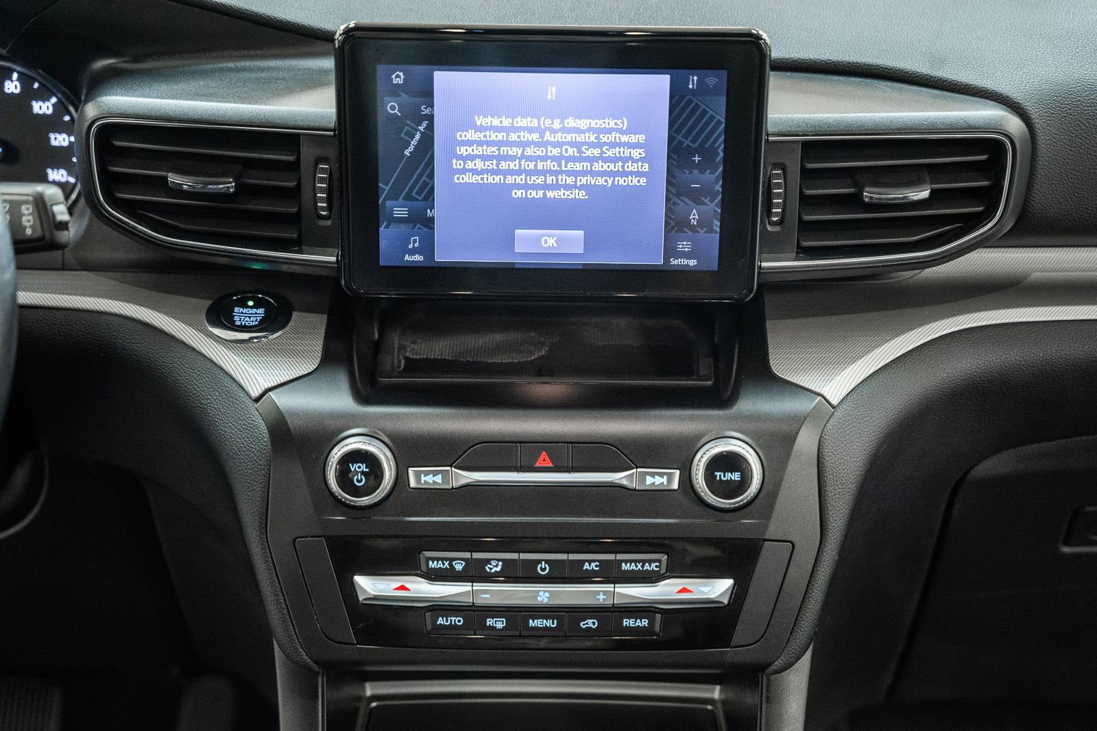 Certified 2020 Ford Explorer XLT w/ Equipment Group 202A image 28