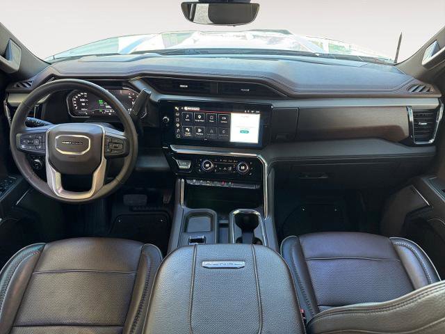 Used 2024 GMC Sierra 3500 Denali w/ Denali Reserve Package AWD/4WD image 11