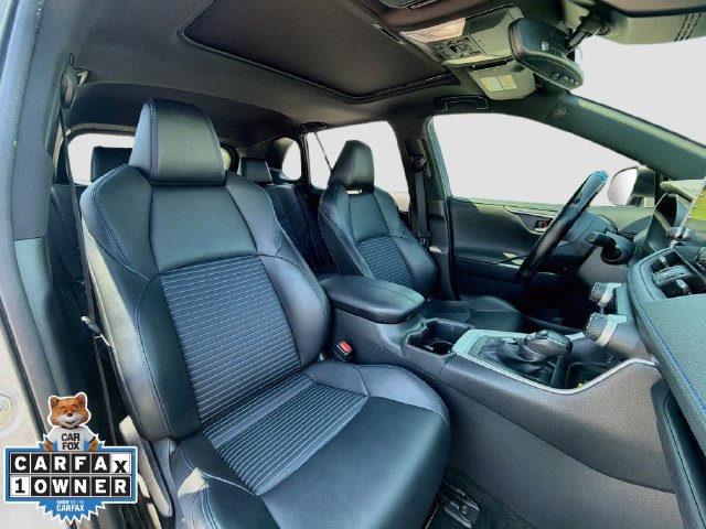 Used 2022 Toyota RAV4 XSE AWD/4WD image 16
