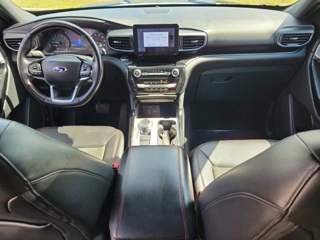 Certified 2022 Ford Explorer ST-Line w/ Class IV Trailer Tow Package image 19