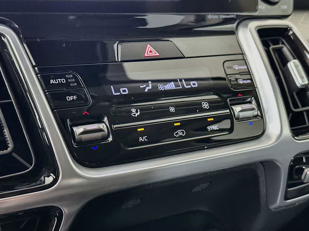 Used 2023 Kia Sorento SX AWD/4WD image 18