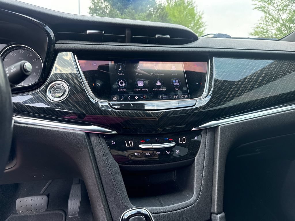 Used 2022 Cadillac XT6 Premium Luxury AWD/4WD image 19