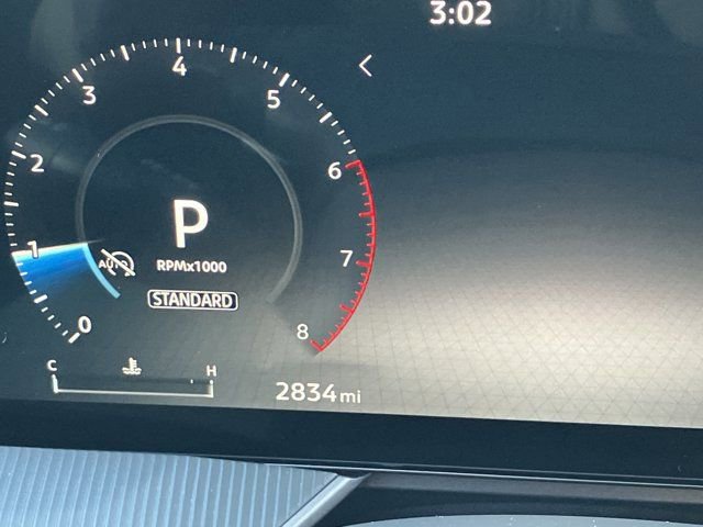 Used 2025 Nissan Murano SV AWD/4WD image 25