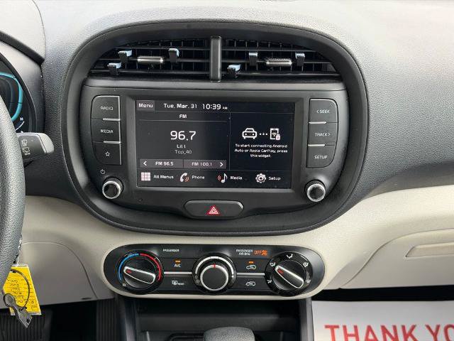 Used 2025 Kia Soul LX FWD image 20