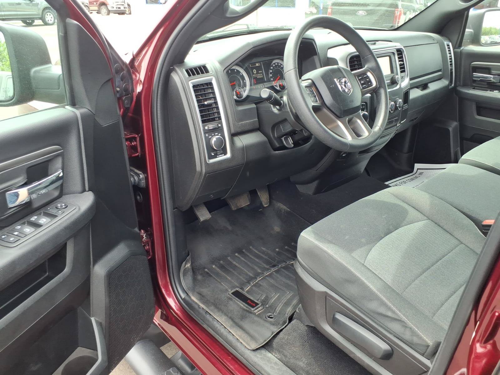 Used 2022 RAM 1500 Classic Warlock AWD/4WD image 10