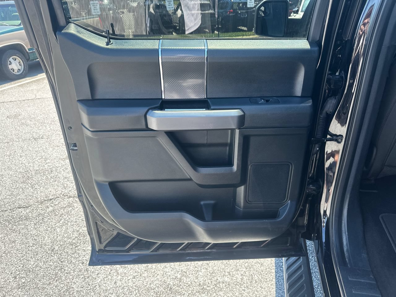 Certified 2019 Ford F150 XLT w/ Equipment Group 302A Luxury AWD/4WD image 23