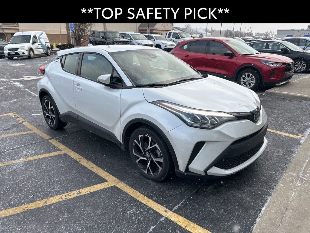 Used 2022 Toyota C-HR XLE image 12