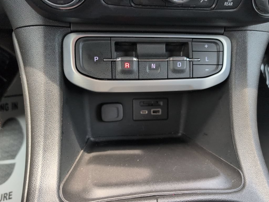 Used 2022 GMC Acadia SLT w/ Elevation Edition FWD image 22