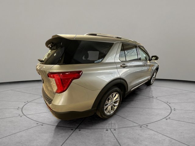 Certified 2024 Ford Explorer Limited w/ Limited Technology Package AWD/4WD image 3