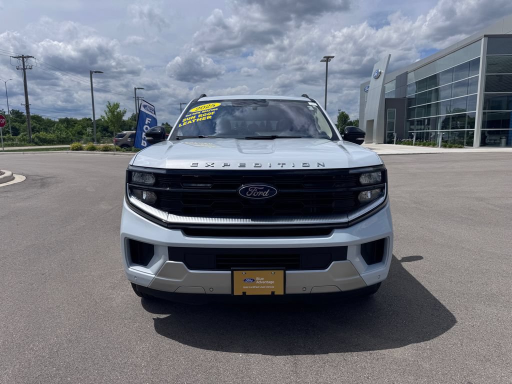 Certified 2025 Ford Expedition Platinum AWD/4WD image 9