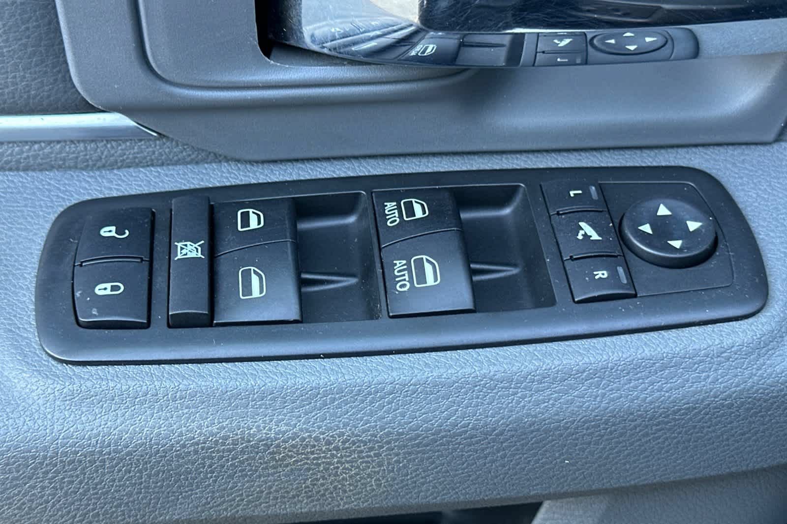 Used 2017 RAM 1500 Big Horn AWD/4WD image 13