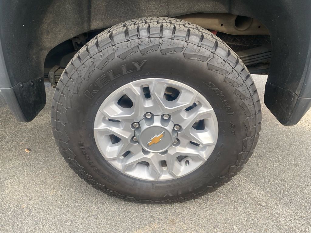 Used 2022 Chevrolet Silverado 2500 LTZ w/ LTZ Convenience Package image 31
