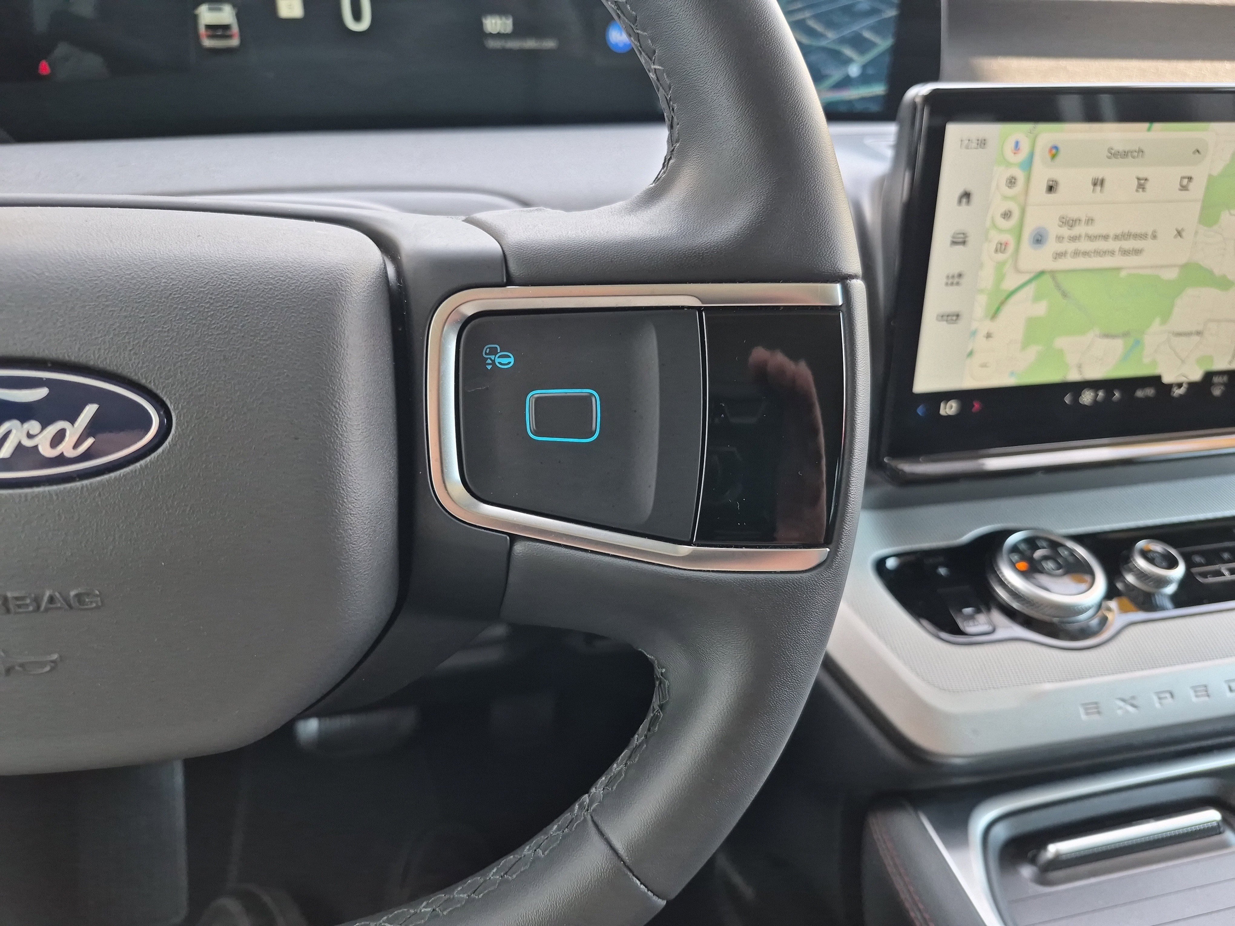 Certified 2025 Ford Expedition Active image 26