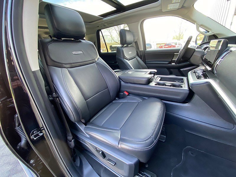Certified 2025 Ford Expedition Max Platinum AWD/4WD image 30