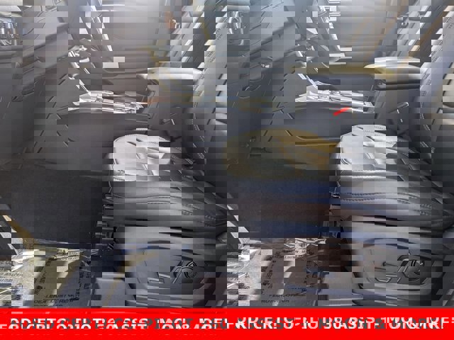 Certified 2022 Ford Explorer XLT w/ Equipment Group 202A image 11