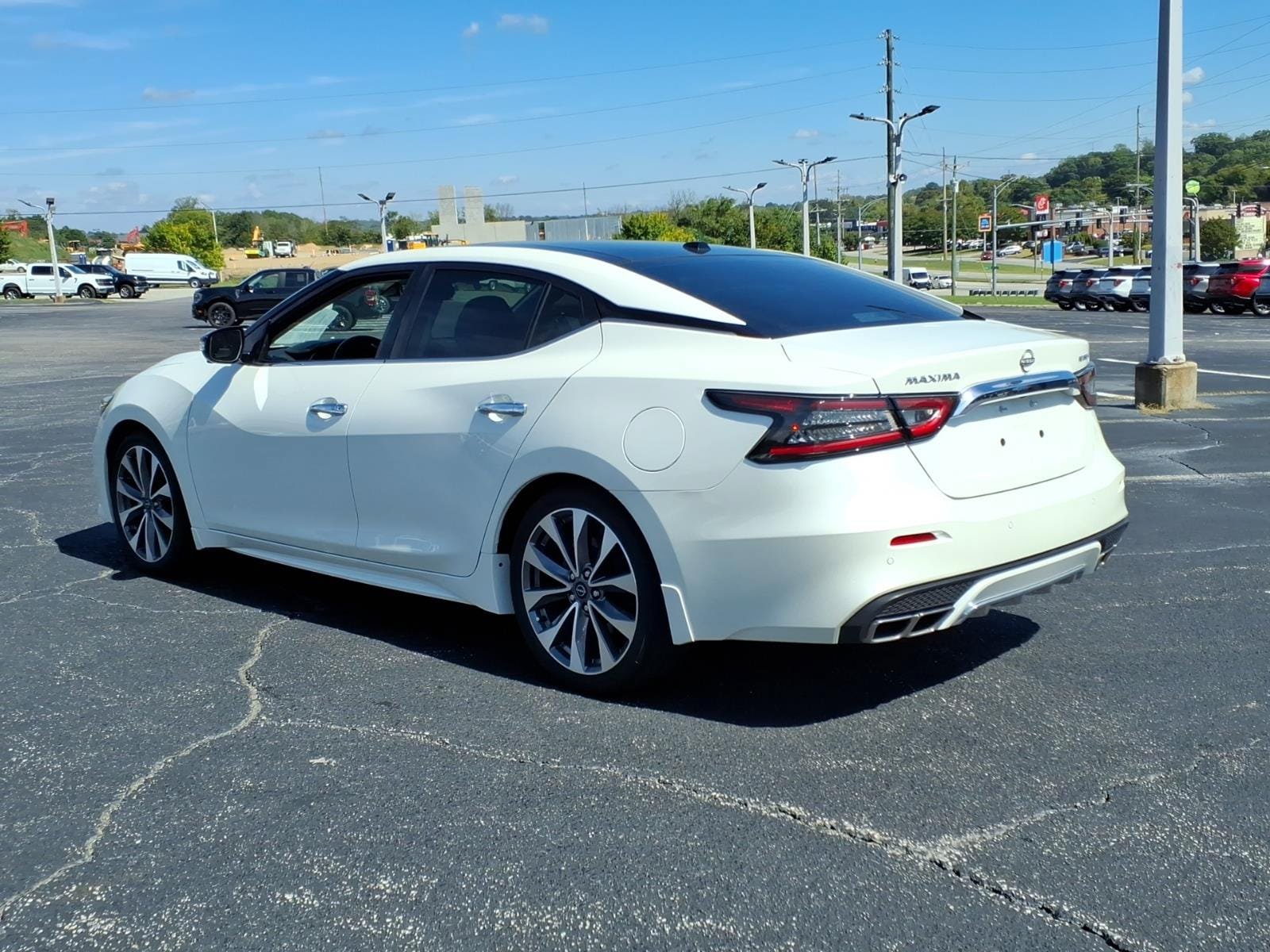 Used 2023 Nissan Maxima Platinum w/ Sport Mat Group FWD image 6