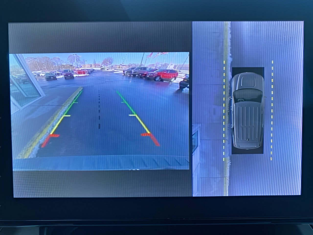 Certified 2023 Ford Explorer XLT w/ Equipment Group 202A image 27