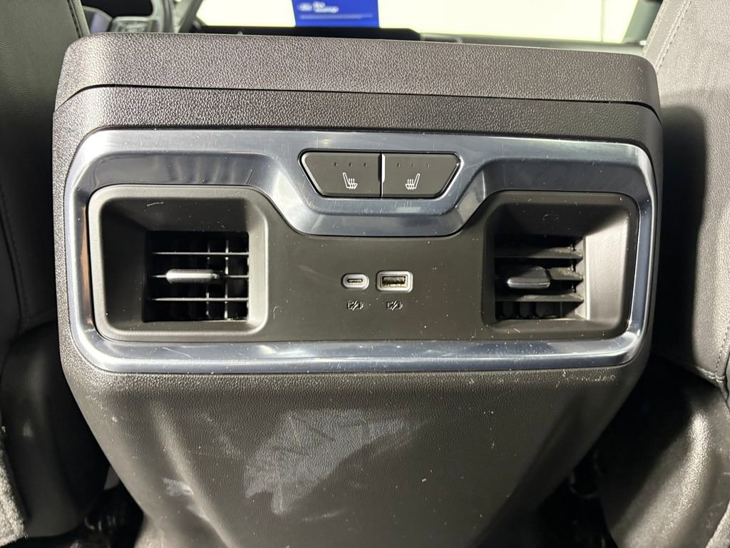 Used 2024 Chevrolet Silverado 3500 High Country image 29