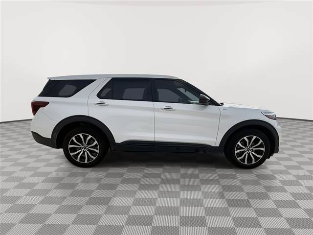 Certified 2022 Ford Explorer ST-Line AWD/4WD image 6