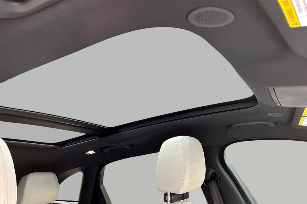 Used 2023 Jaguar F-PACE S AWD/4WD image 28