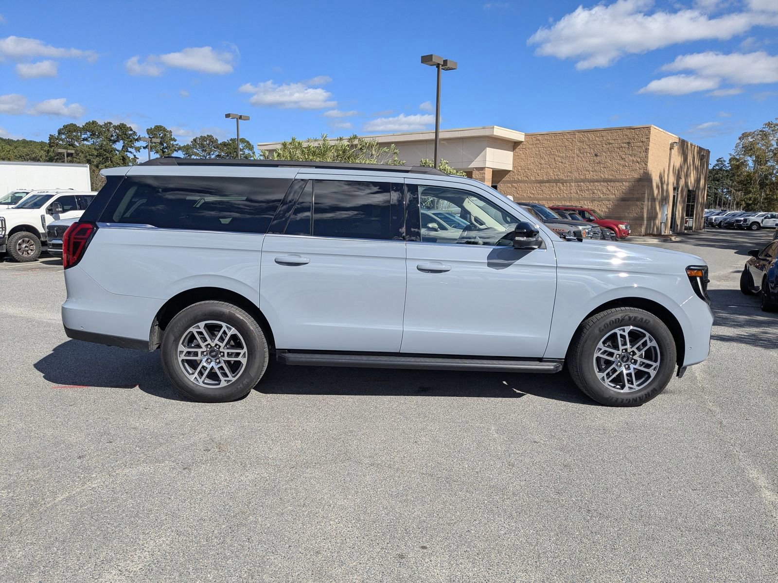 Certified 2025 Ford Expedition Max Active image 6