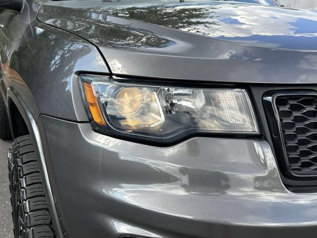 Used 2017 Jeep Grand Cherokee Altitude AWD/4WD image 10