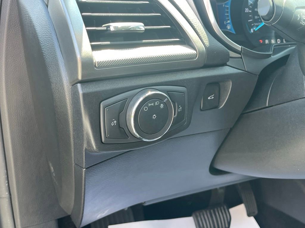 Certified 2020 Ford Fusion SE FWD image 27