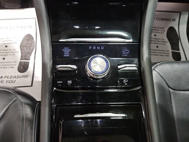 Used 2023 Jeep Grand Cherokee L Overland w/ Rear Seat Video Group I AWD/4WD image 34