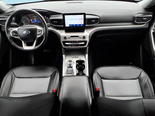 Certified 2023 Ford Explorer XLT w/ Equipment Group 202A image 15