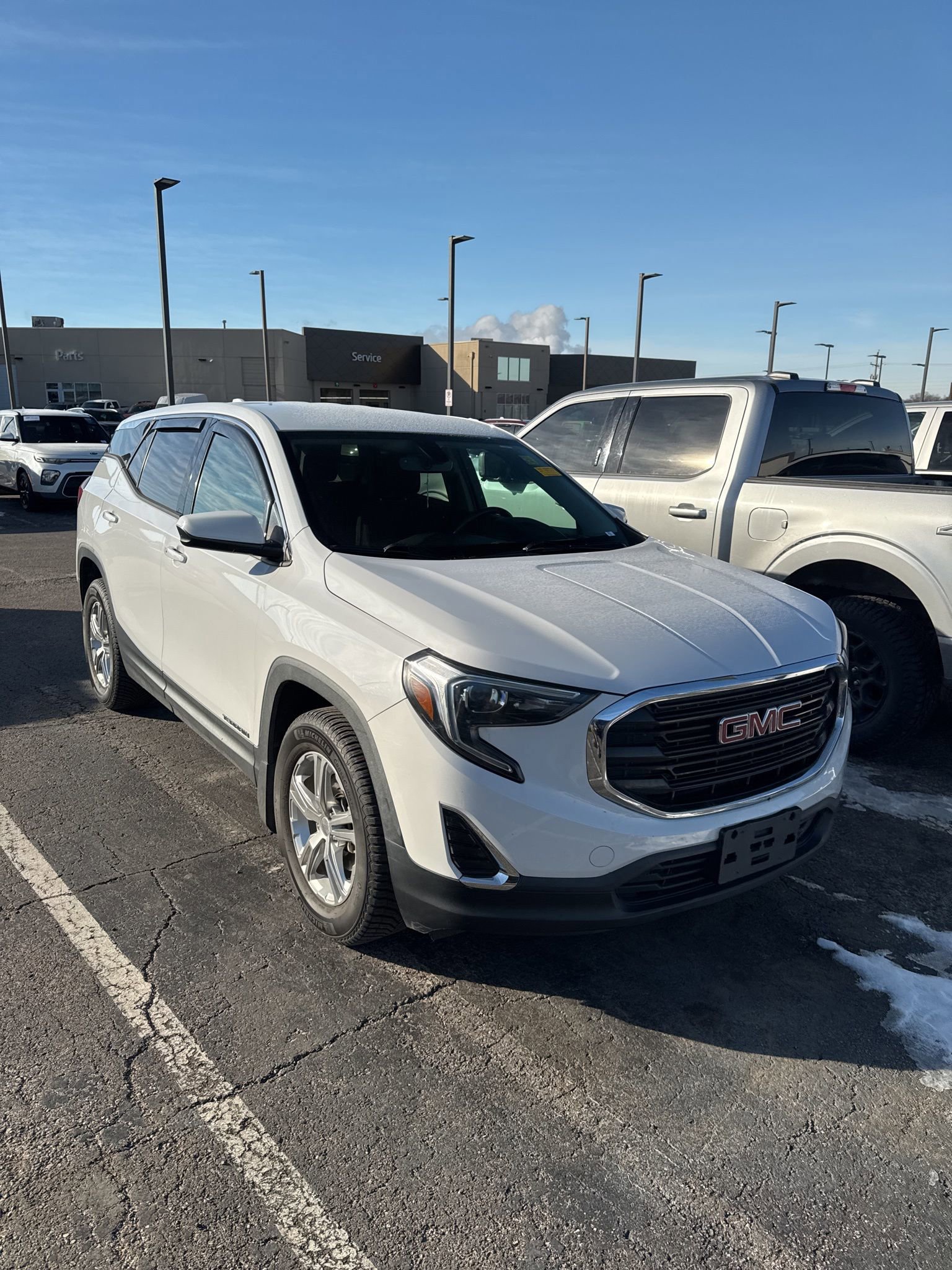 Used 2018 GMC Terrain SLE image 4