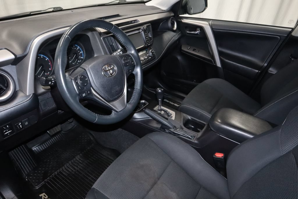 Used 2018 Toyota RAV4 XLE w/ Plus Extra Value Package FWD image 25