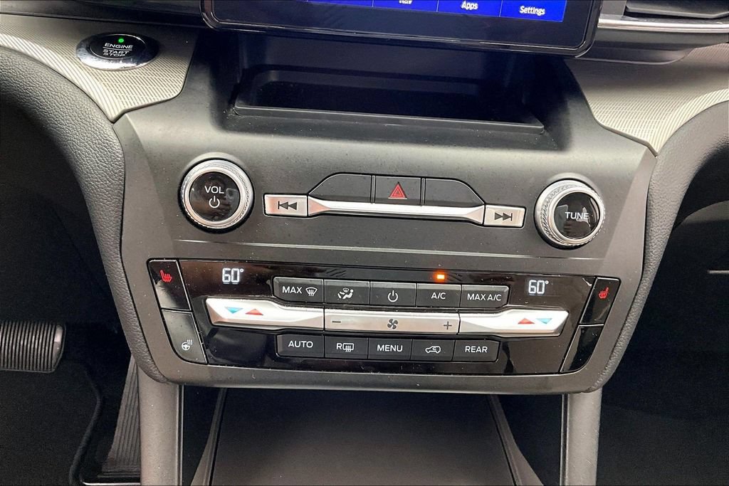 Certified 2020 Ford Explorer XLT w/ Equipment Group 202A AWD/4WD image 32
