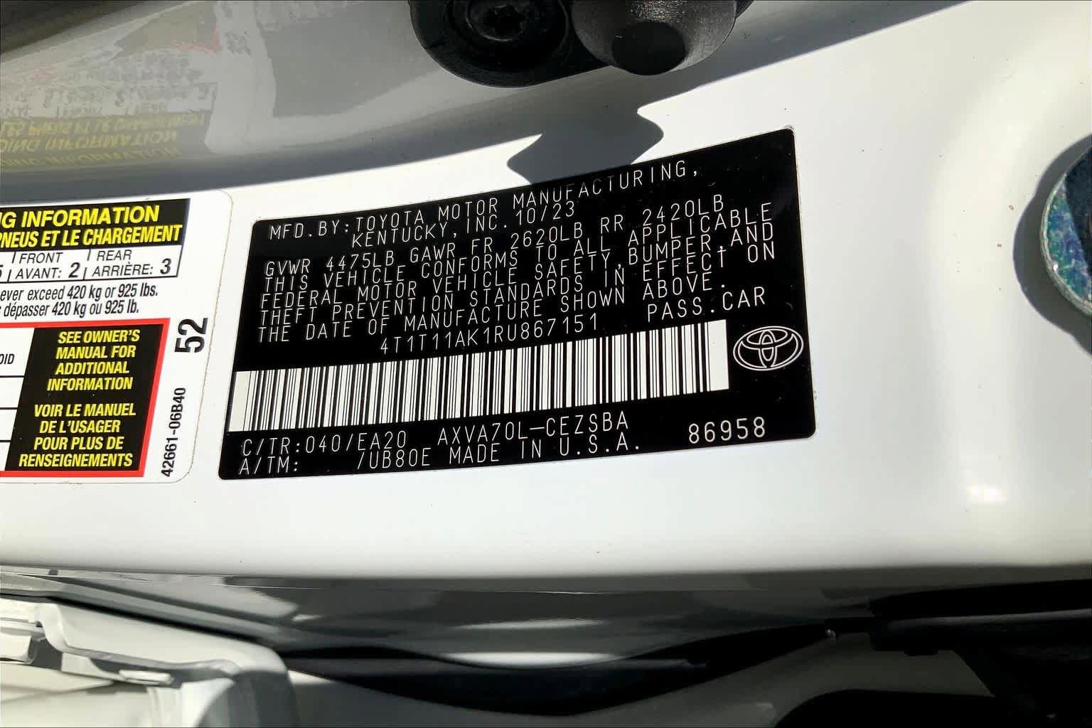 Used 2024 Toyota Camry SE w/ Convenience Package FWD image 30