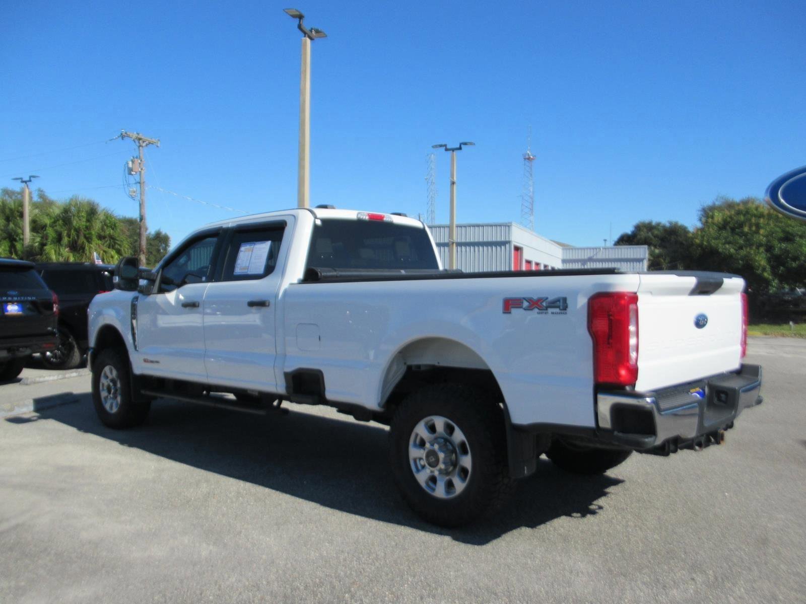 Certified 2023 Ford F350 XLT image 2