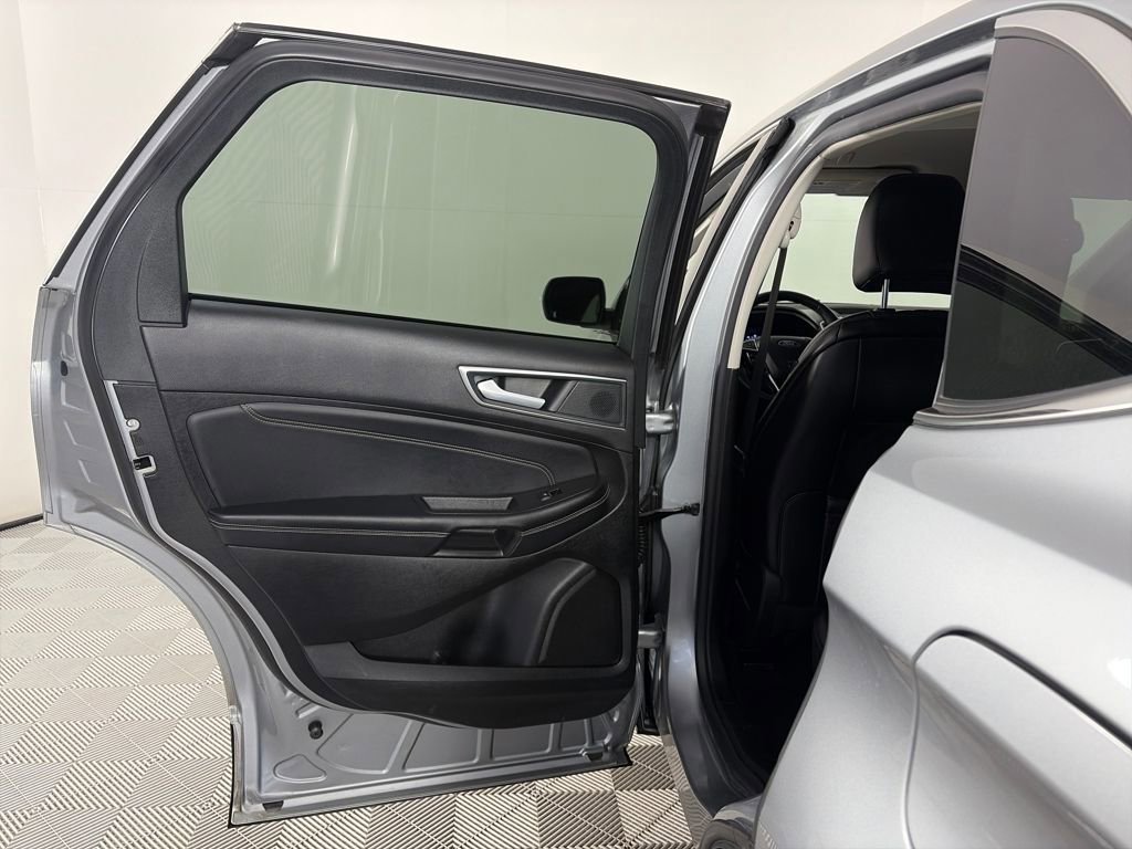 Certified 2024 Ford Edge Titanium image 12