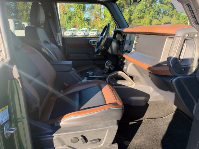 Certified 2024 Ford Bronco Outer Banks AWD/4WD image 11