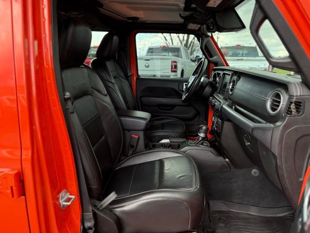 Used 2019 Jeep Wrangler Unlimited Sahara w/ Advanced Safety Group image 18