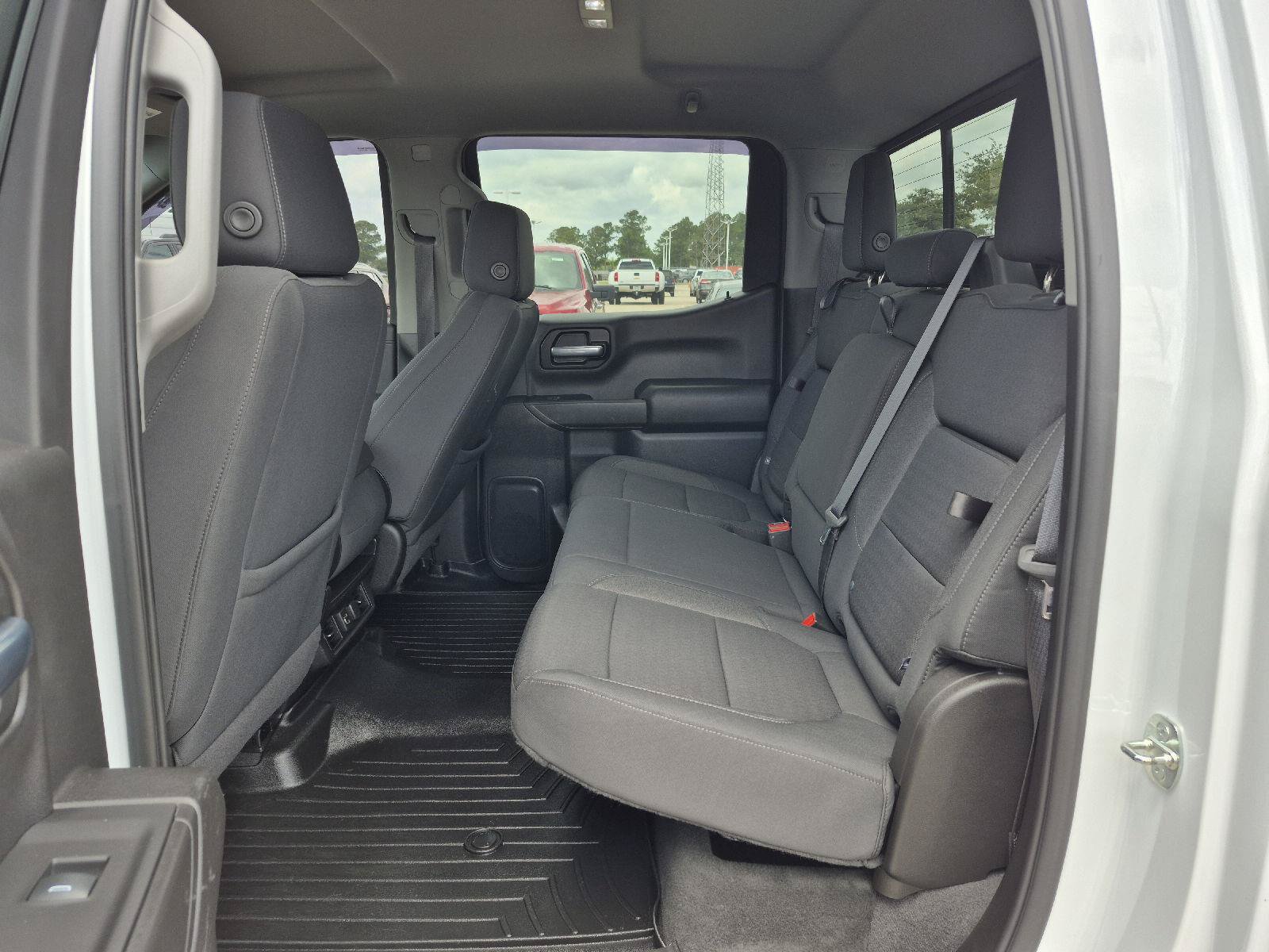 Used 2022 Chevrolet Silverado 1500 LT w/ Convenience Package II RWD image 7