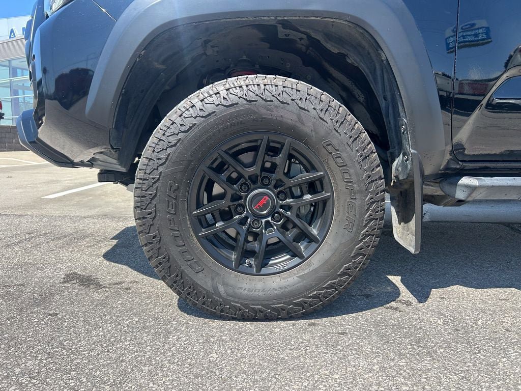 Used 2020 Toyota Tacoma TRD Pro AWD/4WD image 32