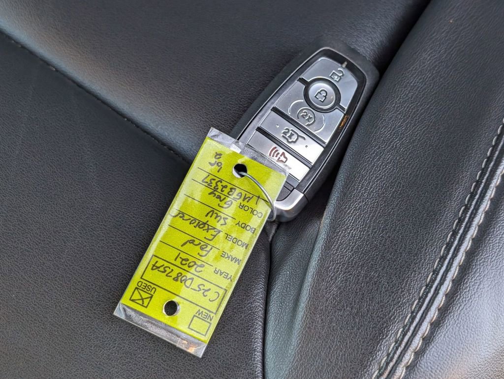 Certified 2021 Ford Explorer XLT w/ Equipment Group 202A image 55