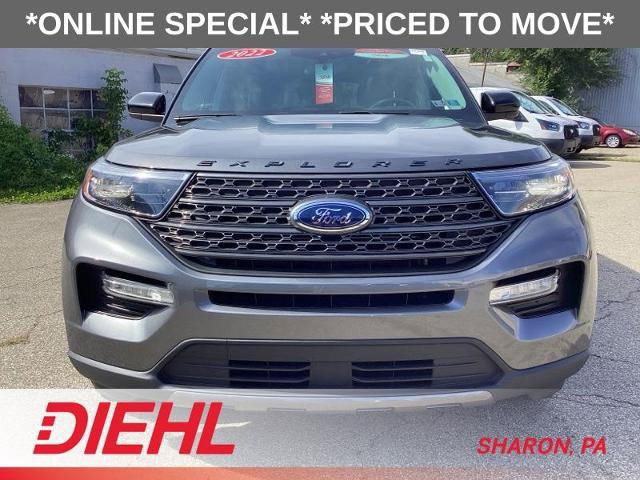 Certified 2022 Ford Explorer XLT w/ Equipment Group 202A AWD/4WD image 2