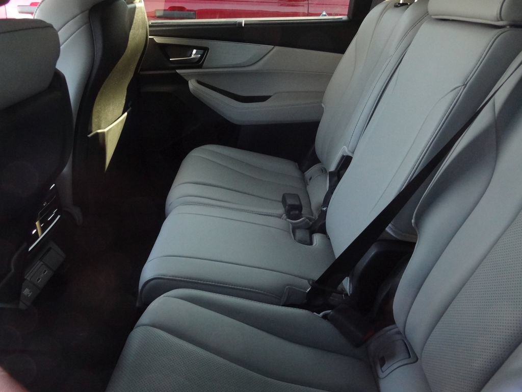 Used 2024 Acura MDX FWD w/ Technology Package image 7
