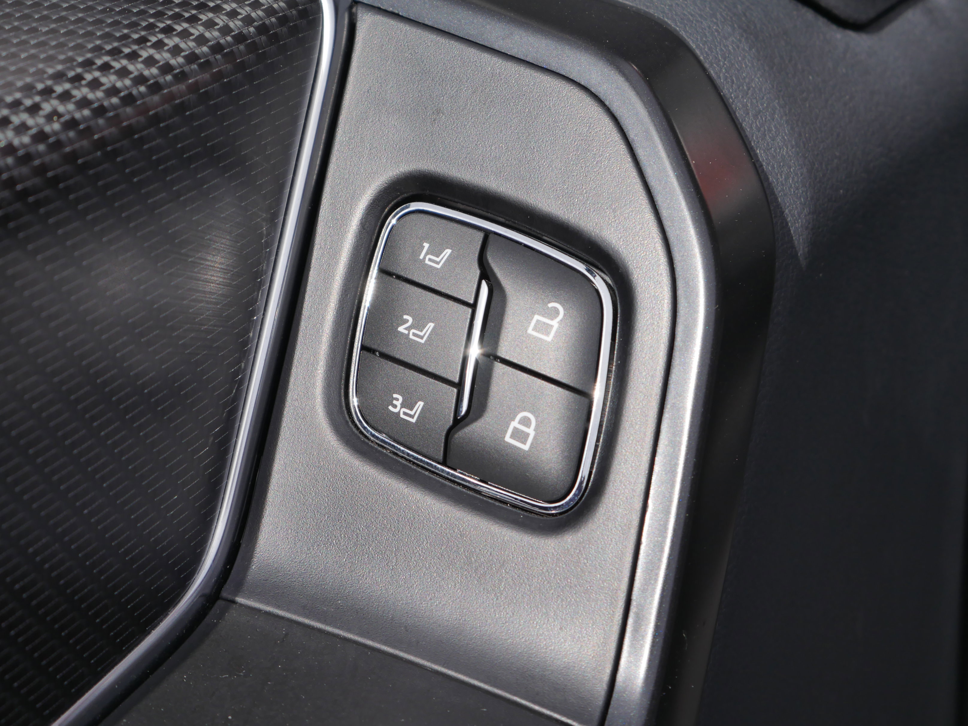 Certified 2022 Ford F150 Raptor w/ Raptor 37 Performance Package image 45