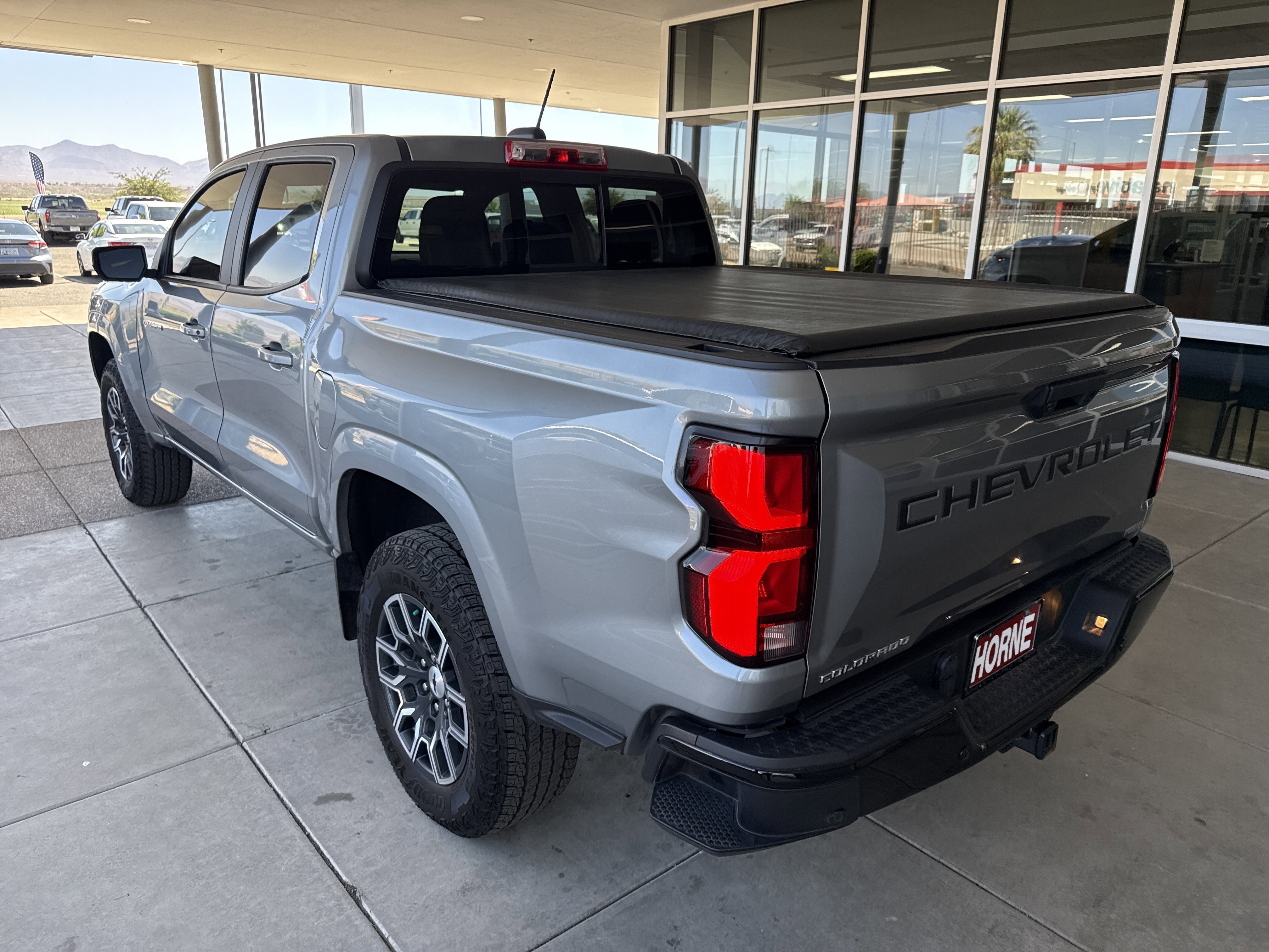 Used 2024 Chevrolet Colorado Z71 w/ Z71 Convenience Package 2 AWD/4WD image 6