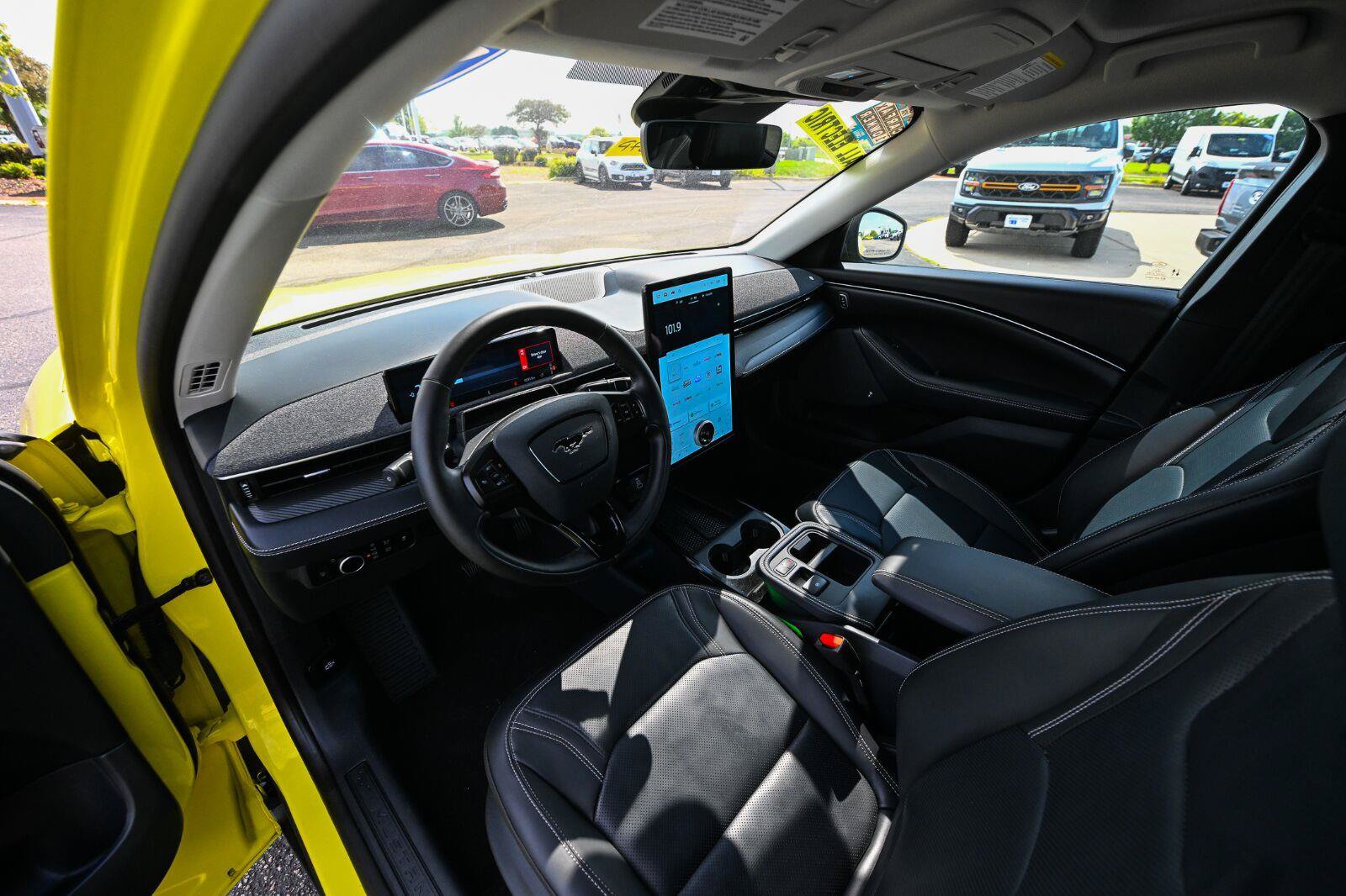 Certified 2025 Ford Mustang Mach-E Premium AWD/4WD image 18