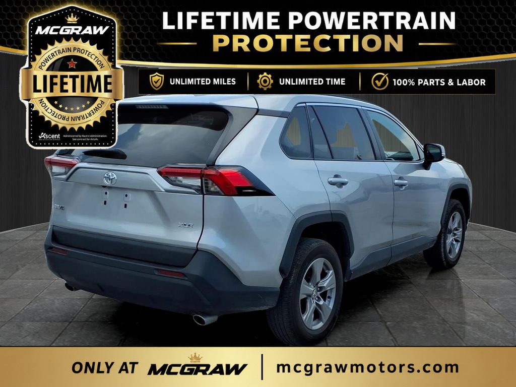 Used 2024 Toyota RAV4 XLE FWD image 5